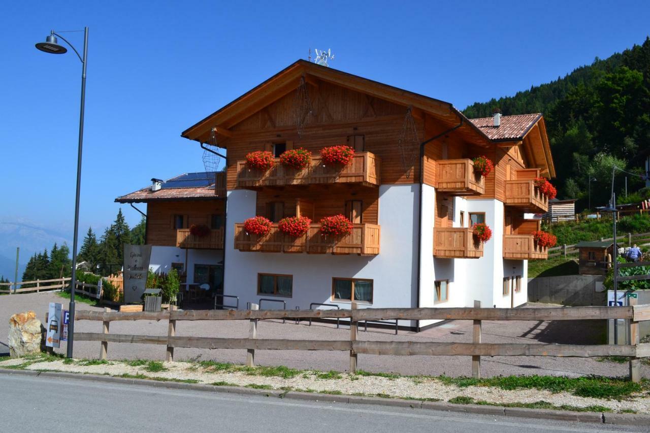 Garni & Wellness Anderle Hotel Vignola  Buitenkant foto